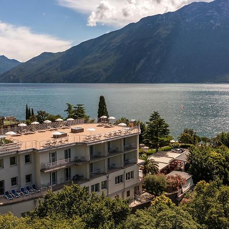 Hotel Sogno Del Benaco 리몬네술가르다 외부 사진