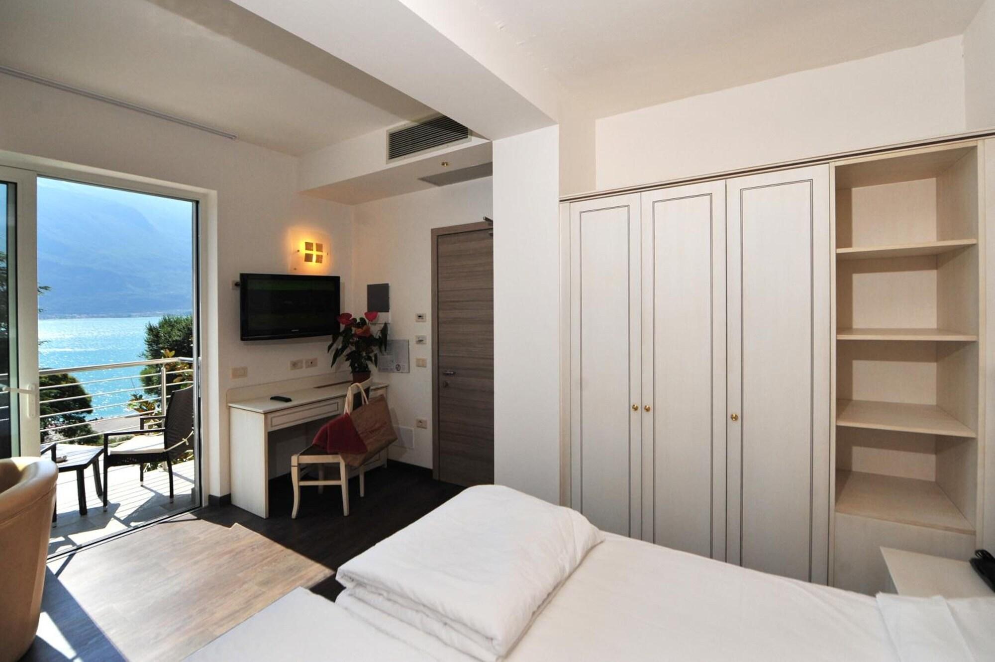 Hotel Sogno Del Benaco 리몬네술가르다 외부 사진