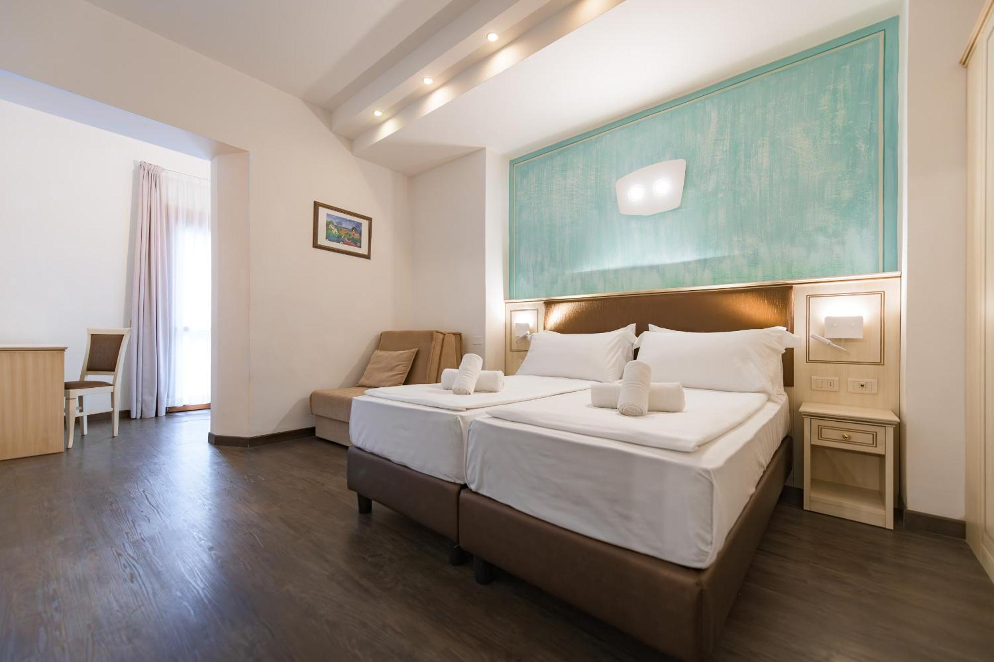 Hotel Sogno Del Benaco 리몬네술가르다 객실 사진