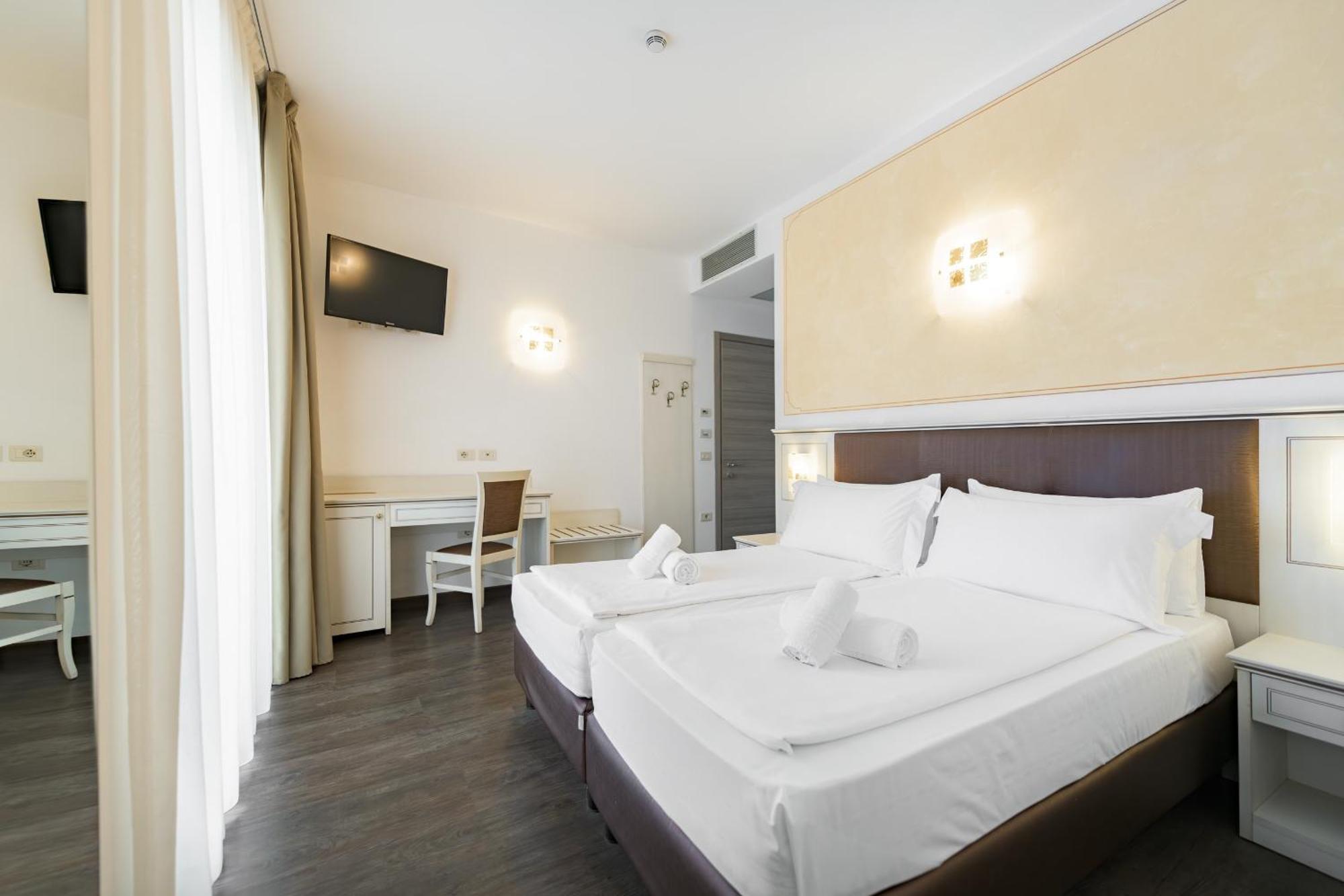 Hotel Sogno Del Benaco 리몬네술가르다 외부 사진