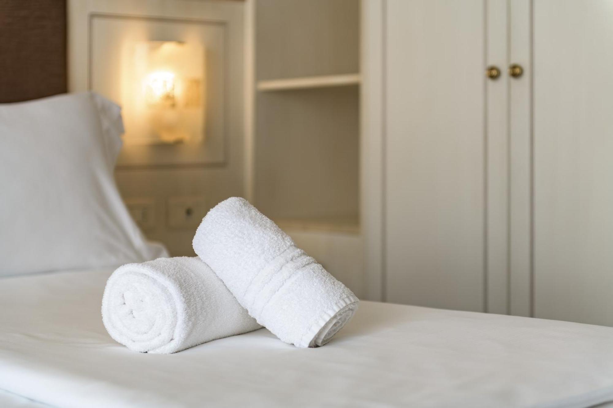 Hotel Sogno Del Benaco 리몬네술가르다 객실 사진
